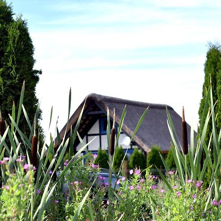Osada Rybacka Villa Podamirowo Buitenkant foto